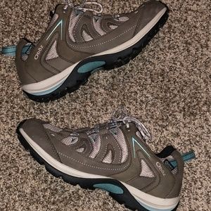 Oboz Luna Low Women's Blue Hiking Shoe 9.5